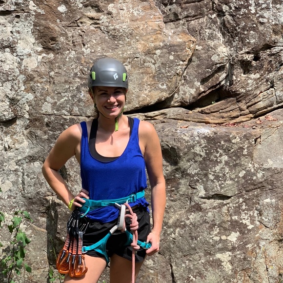 Meet your Posher, Claire - Picture 4 of 8